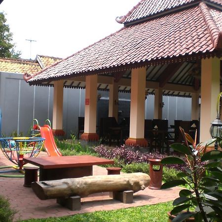 3C Familia Residence Yogyakarta Kültér fotó