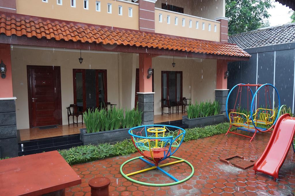 3C Familia Residence Yogyakarta Kültér fotó